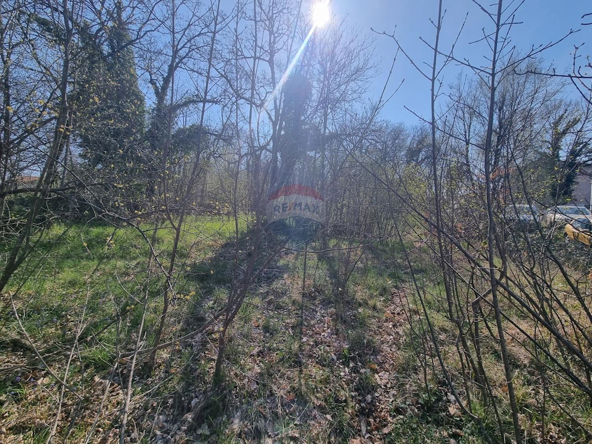 Terreno edificabile Viškovo, 1.343m2