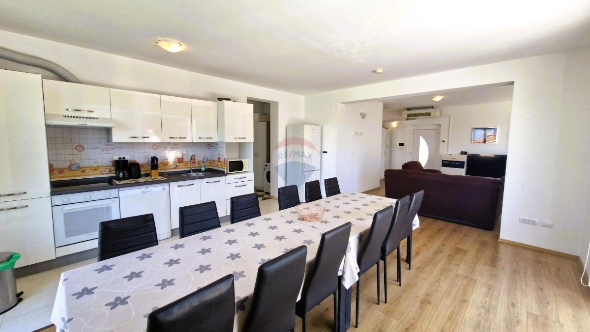 Istra, Medulin – Casa con terrazza sul tetto e vista mare, 280 m²