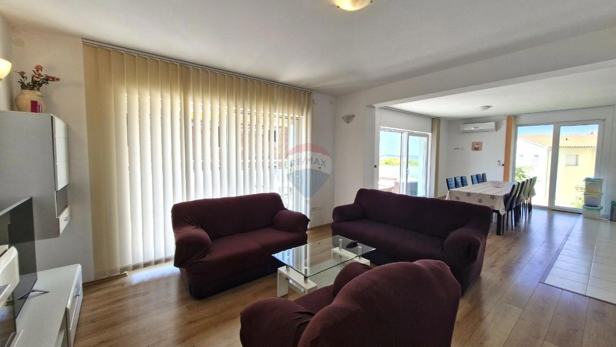 Istra, Medulin – Casa con terrazza sul tetto e vista mare, 280 m²