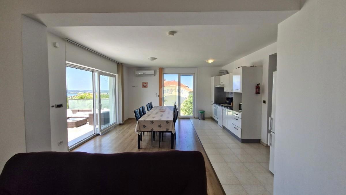 Istra, Medulin – Casa con terrazza sul tetto e vista mare, 280 m²