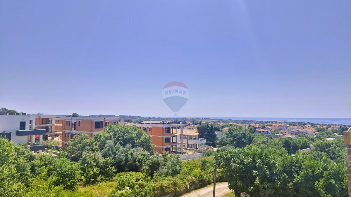 Istra, Medulin – Casa con terrazza sul tetto e vista mare, 280 m²