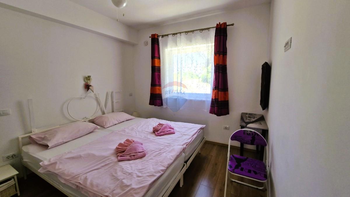 Istra, Medulin – Casa con terrazza sul tetto e vista mare, 280 m²