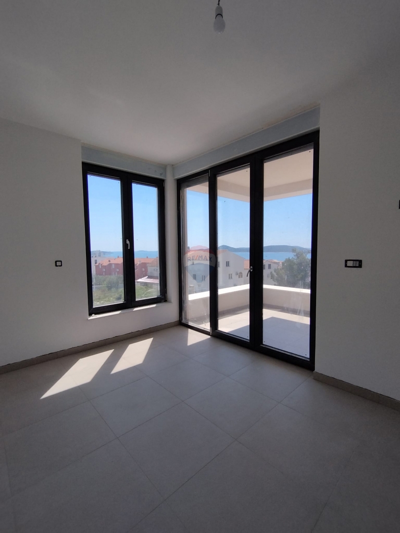 Appartamento Vodice, 193,81m2