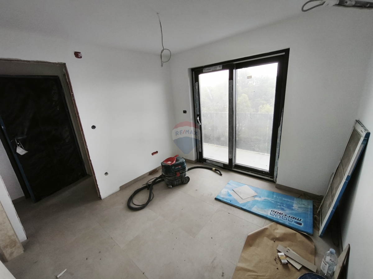 Attico con terrazza sul tetto e splendida vista, Primošten