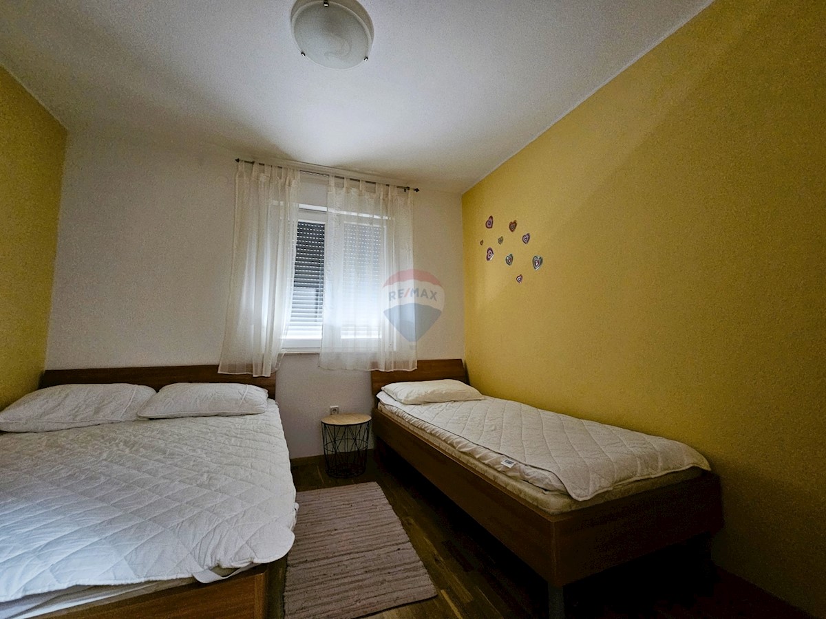 Appartamento bilocale al piano terra, 64,4 m2 Čelina, Rogoznica