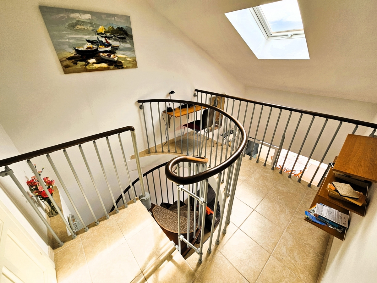 Appartamento duplex 89 m2, Rogoznica