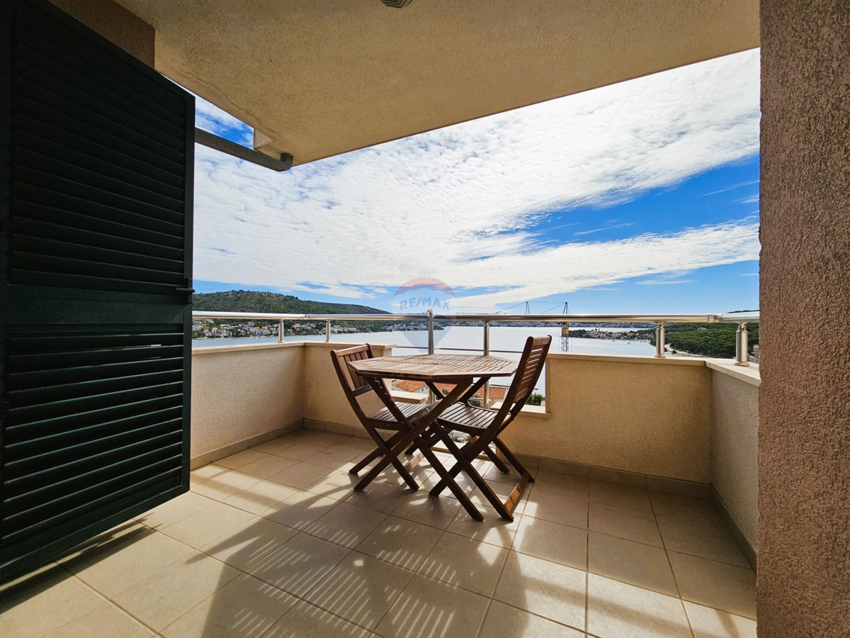 Appartamento duplex 89 m2, Rogoznica