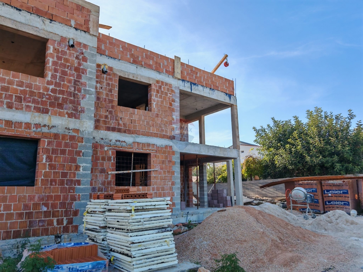 Appartamento Pirovac, 71,86m2