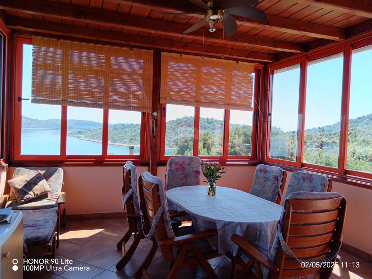 Casa Kaprije, Šibenik - Okolica, 130m2