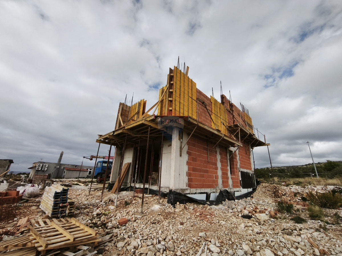 Progetto esclusivo! Villa moderna con terrazza panoramica e piscina, Primošten