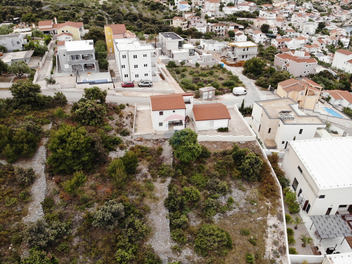 Terreno edificabile 1180 m2 Ljoljinica, Rogoznica