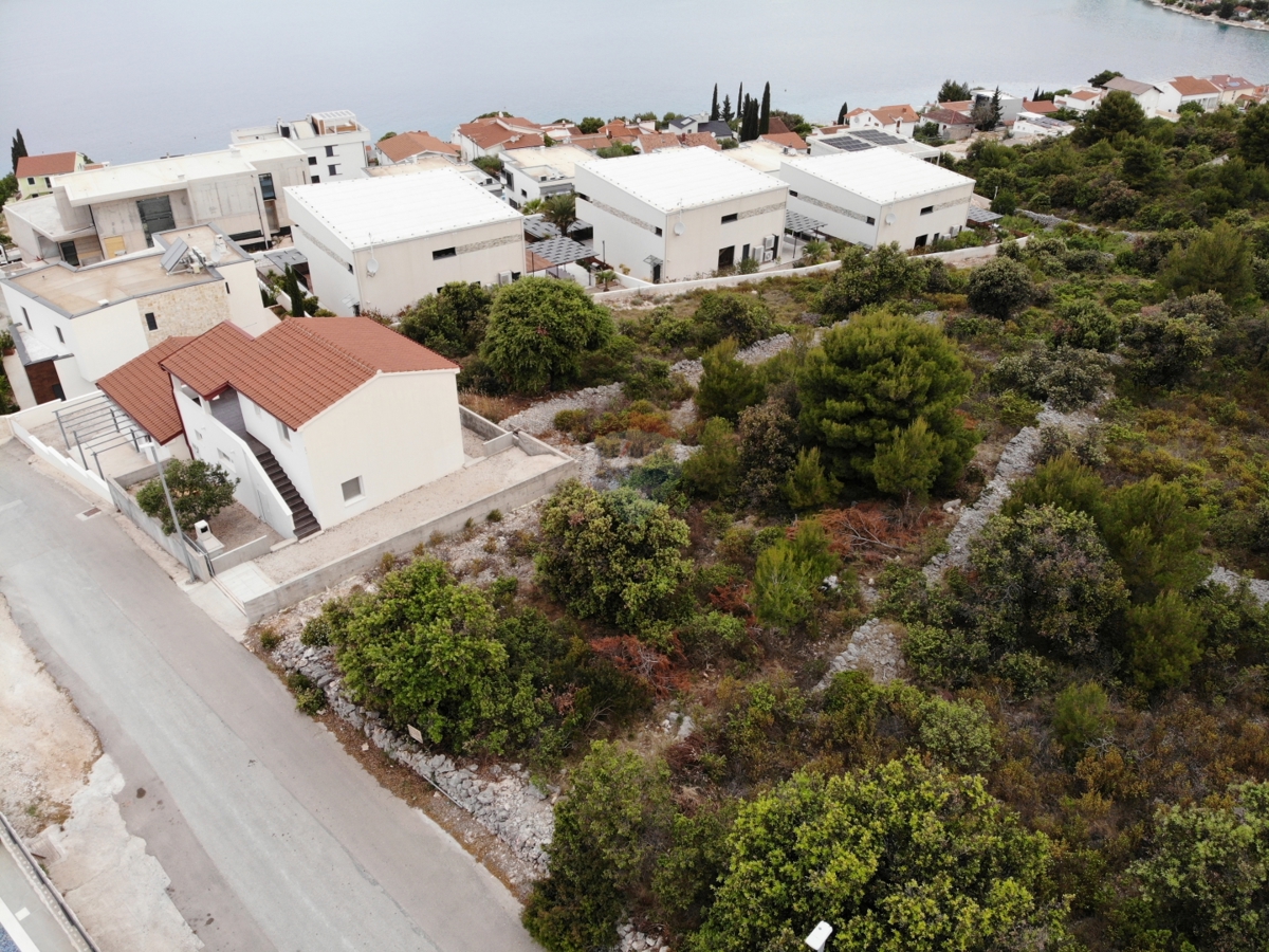 Terreno edificabile 1180 m2 Ljoljinica, Rogoznica