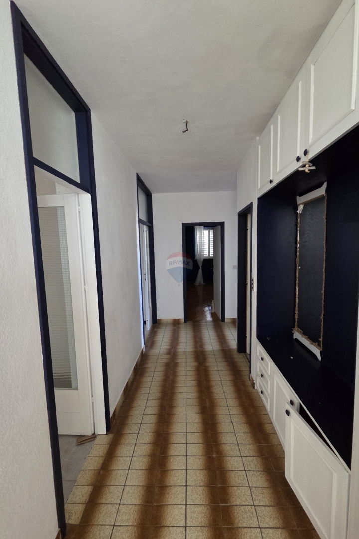 Casa Podsolarsko, Šibenik - Okolica, 405m2