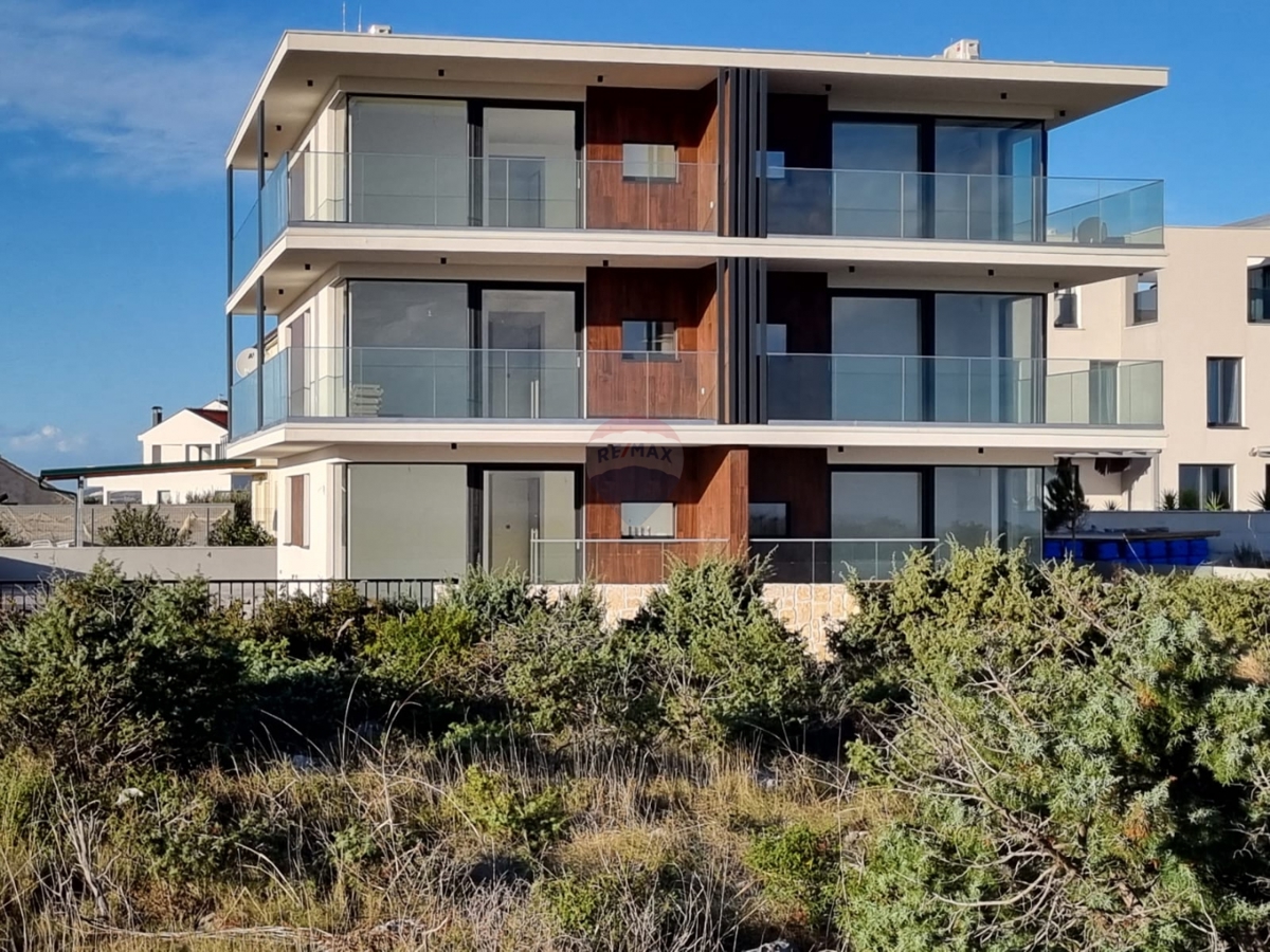 Gemma rara: appartamento premium con vista panoramica sul mare nell'idilliaca penisola di Ražanj