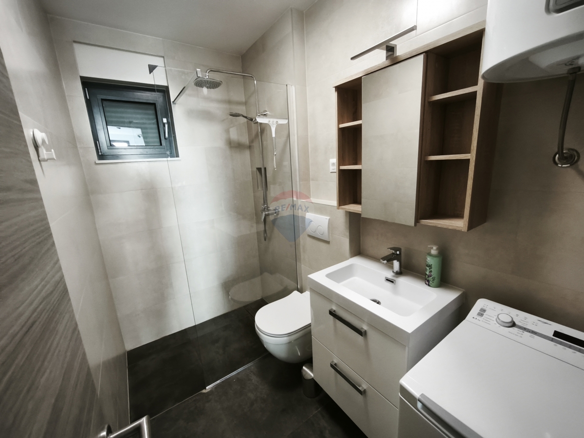 Gemma rara: appartamento premium con vista panoramica sul mare nell'idilliaca penisola di Ražanj