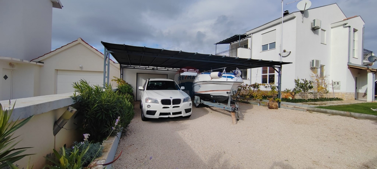 Casa Donja Jagodnja, Polača, 250m2