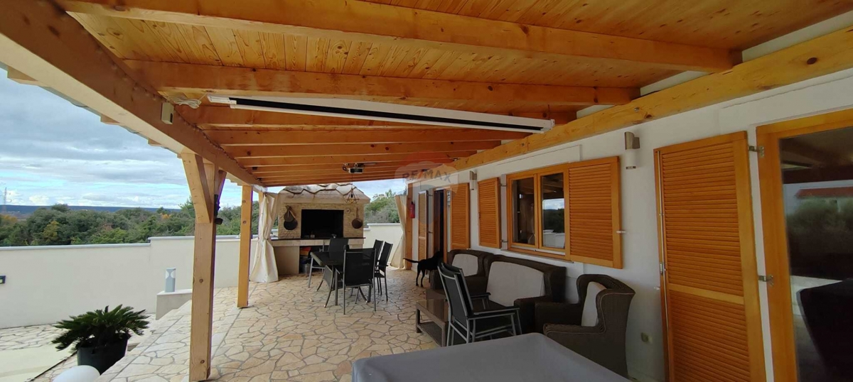 Casa Donja Jagodnja, Polača, 250m2