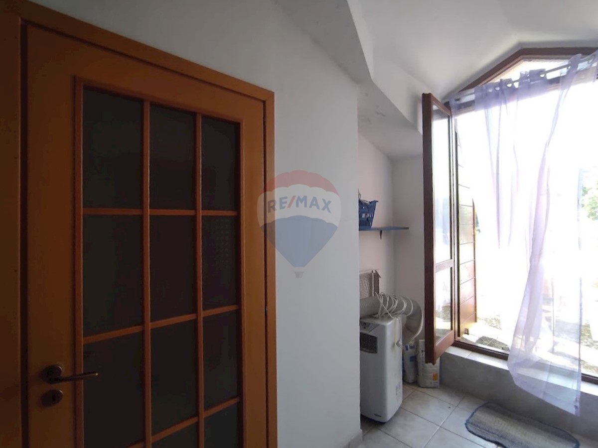 Casa bifamiliare con vista mare - Sovlje