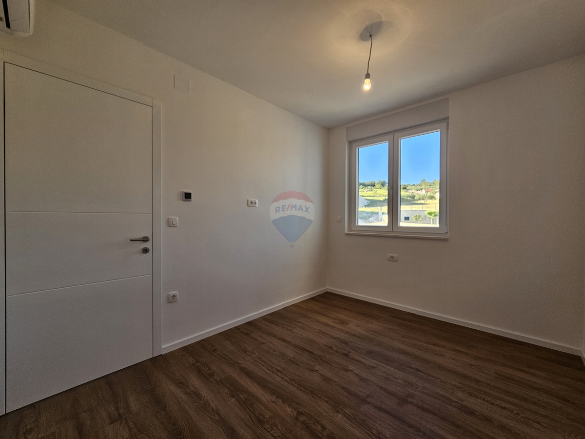 Appartamento Brodarica, Šibenik - Okolica, 91,70m2