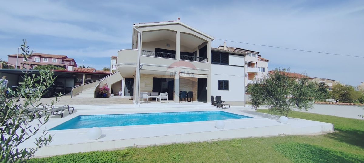 Casa Vodice, 283,50m2