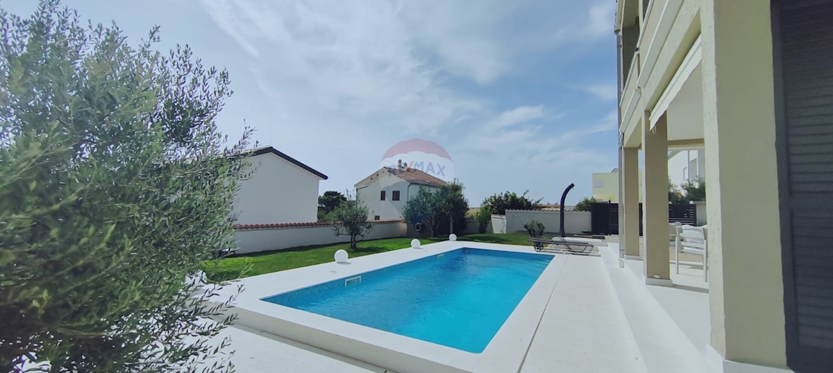 Casa Vodice, 283,50m2