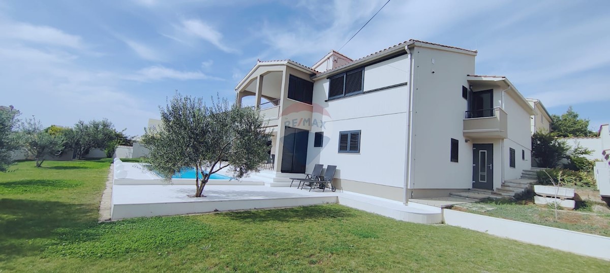 Casa Vodice, 283,50m2