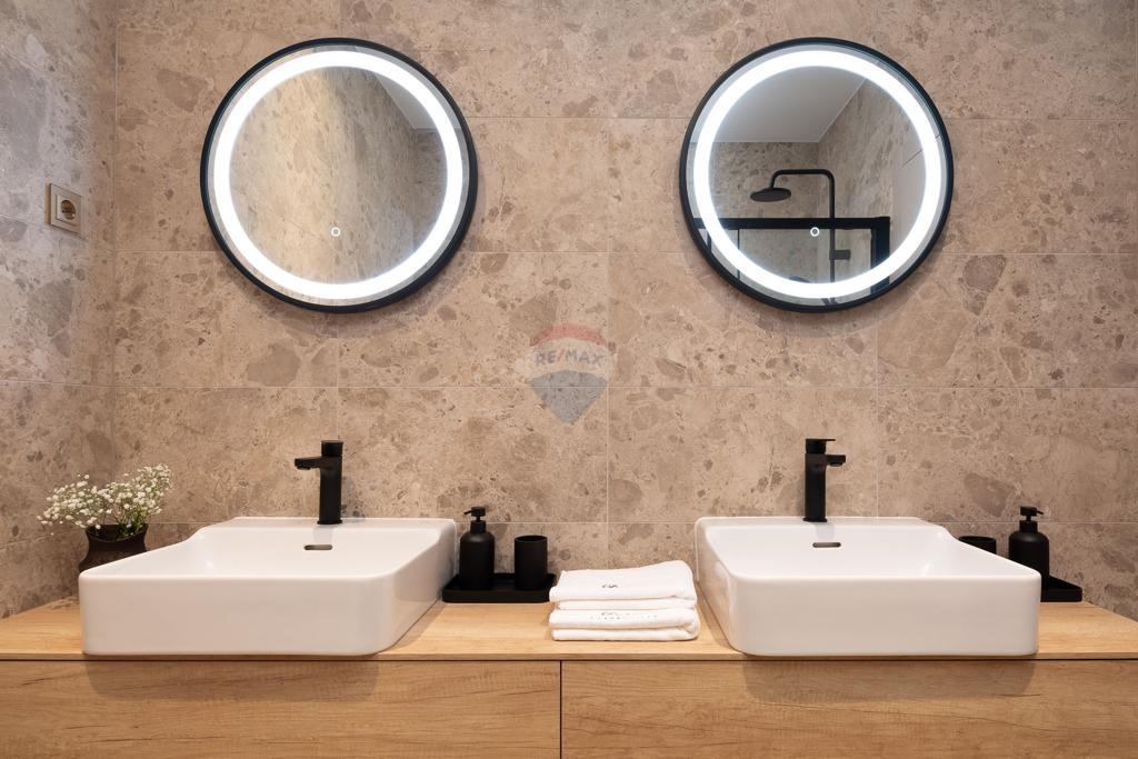 Una bellissima villa moderna di 310 m2 