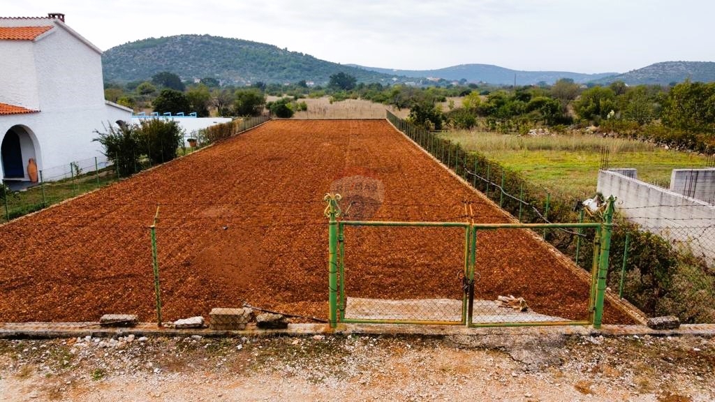 Terreno edificabile Gustirna, Marina