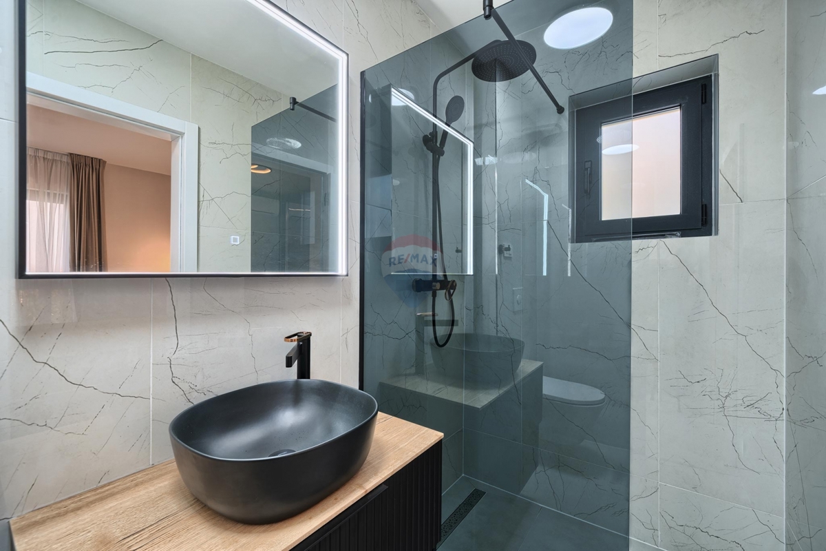 Casa Ražanj, Rogoznica, 187,27m2