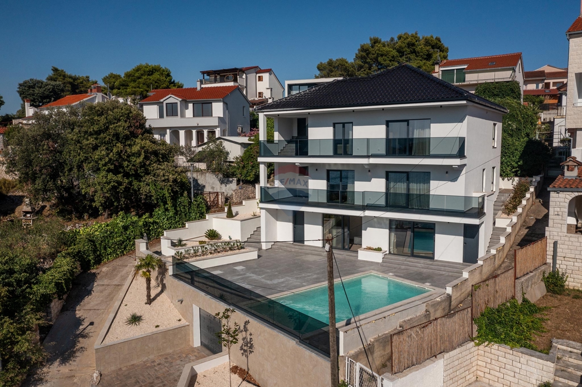 Casa Ražanj, Rogoznica, 187,27m2