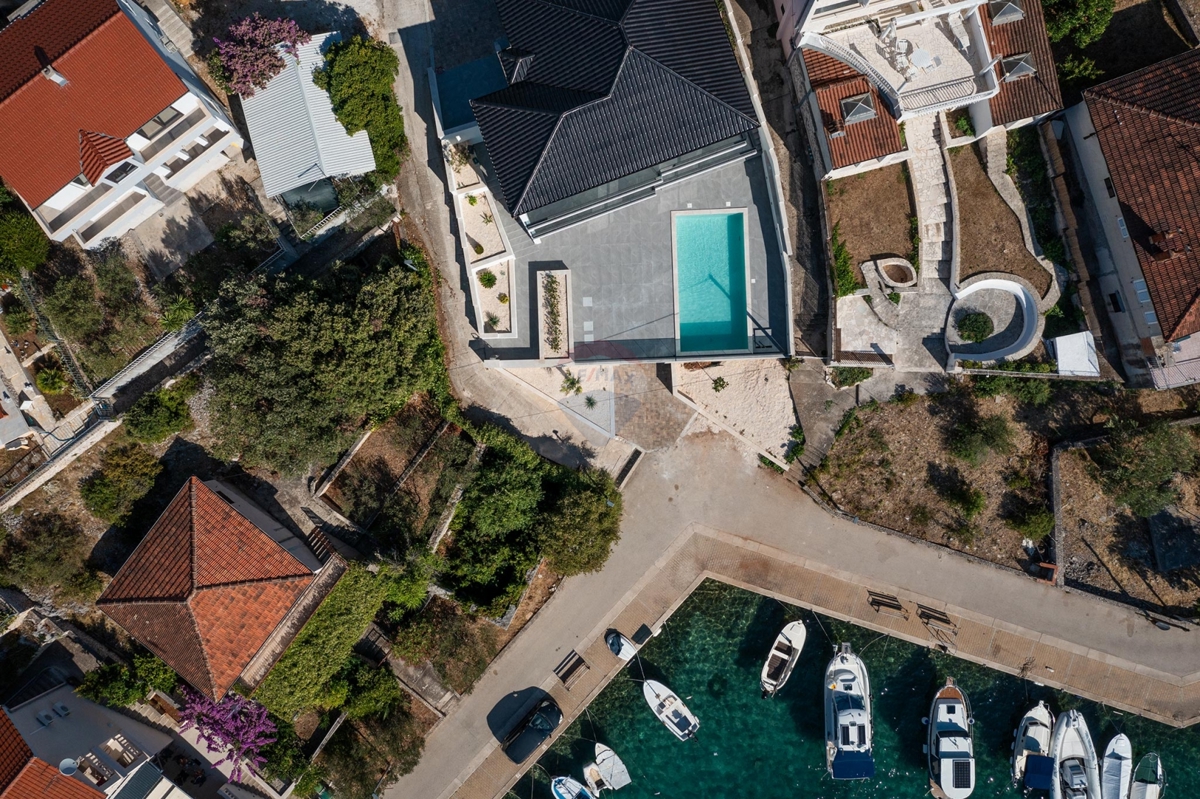 Casa Ražanj, Rogoznica, 187,27m2