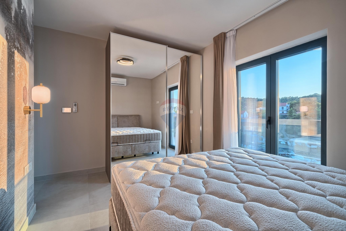 Casa Ražanj, Rogoznica, 187,27m2