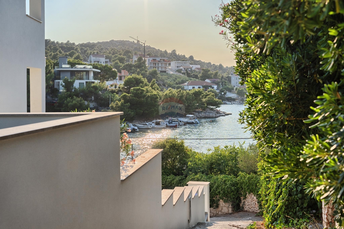 Casa Ražanj, Rogoznica, 187,27m2