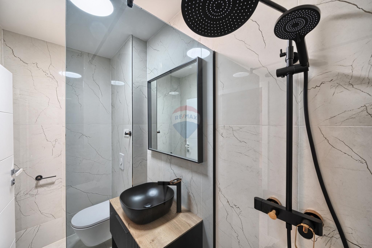 Casa Ražanj, Rogoznica, 187,27m2