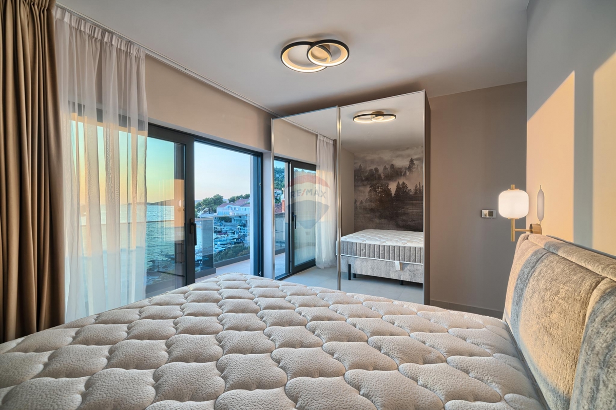 Casa Ražanj, Rogoznica, 187,27m2