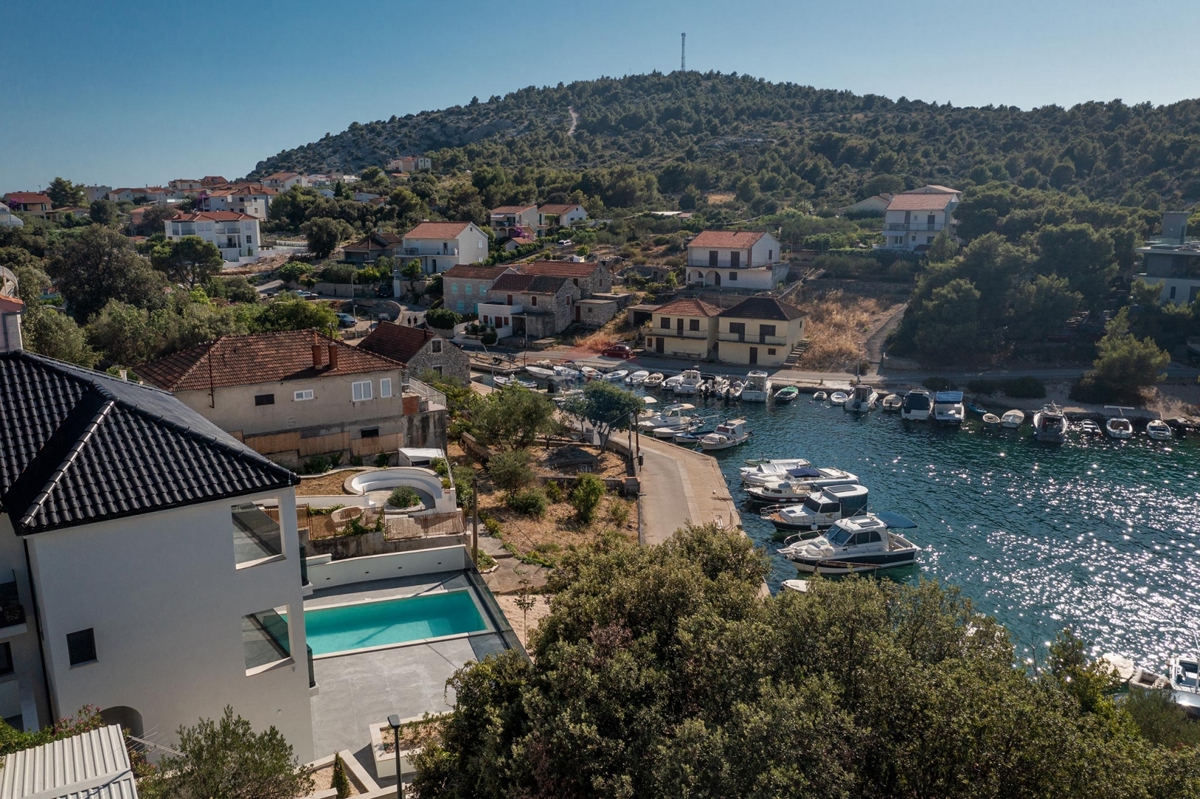 Casa Ražanj, Rogoznica, 187,27m2