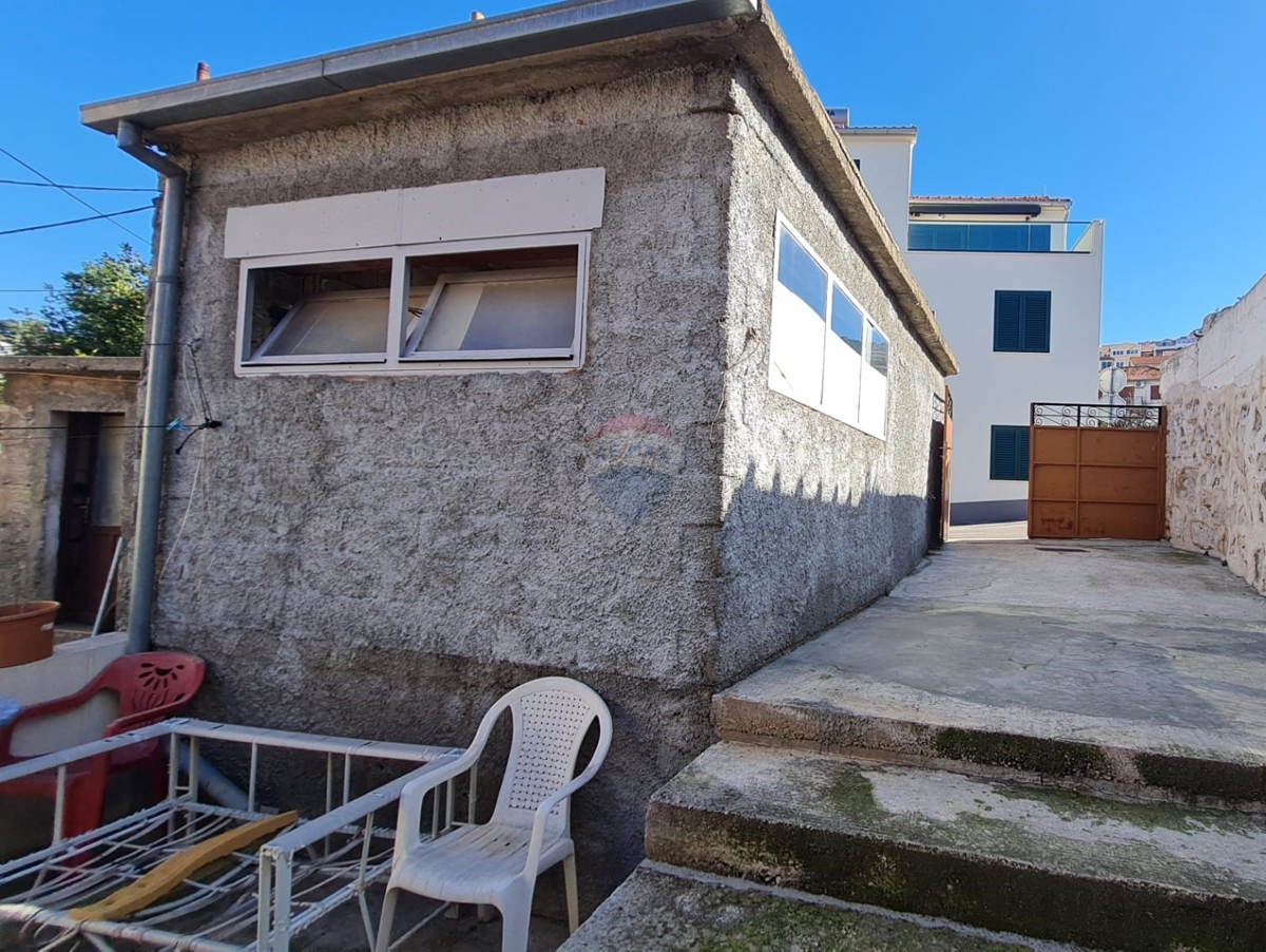 Casa Crnica, Šibenik, 96m2