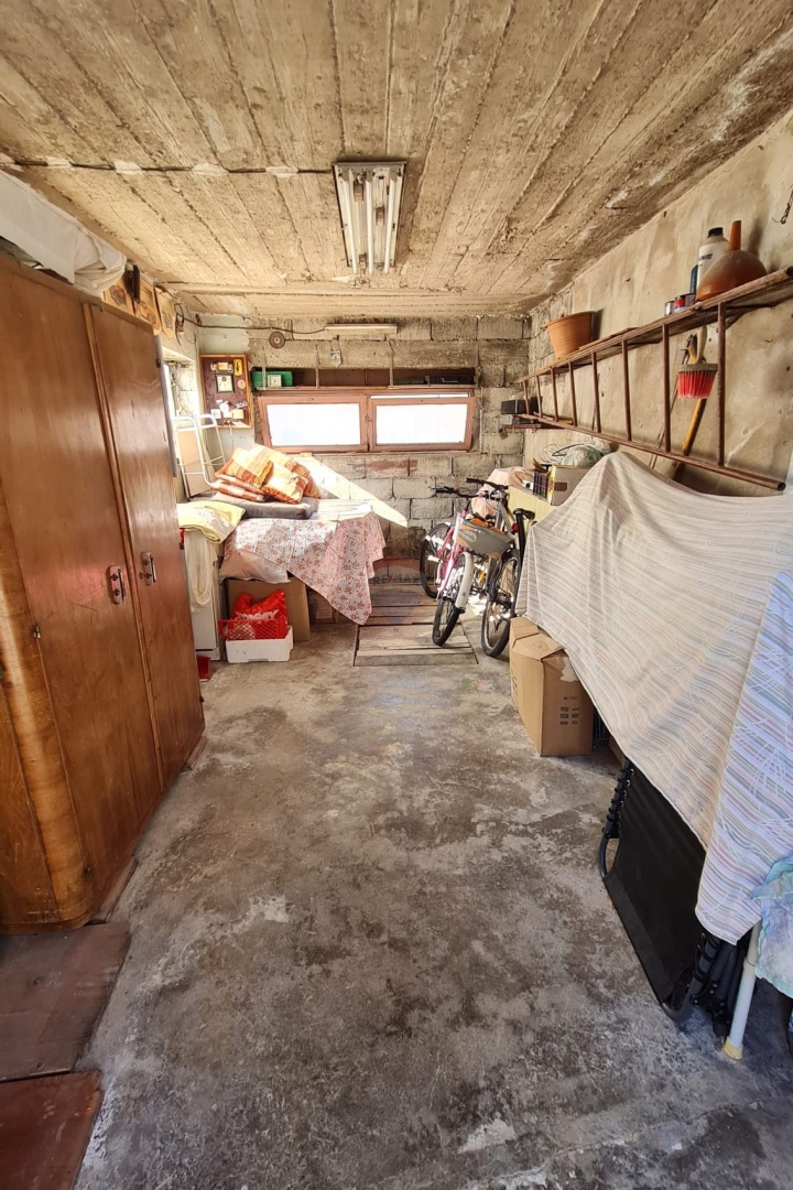 Casa Crnica, Šibenik, 96m2