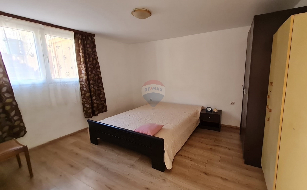 Casa Crnica, Šibenik, 96m2