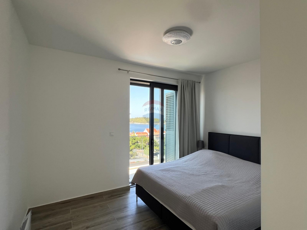 Villa moderna con piscina e vista panoramica sul mare, Rogoznica