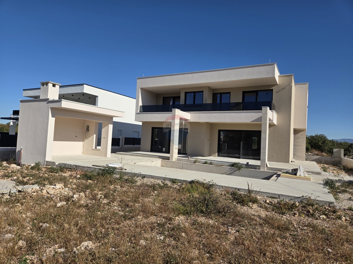 Casa Lozovac, Šibenik - Okolica, 238m2