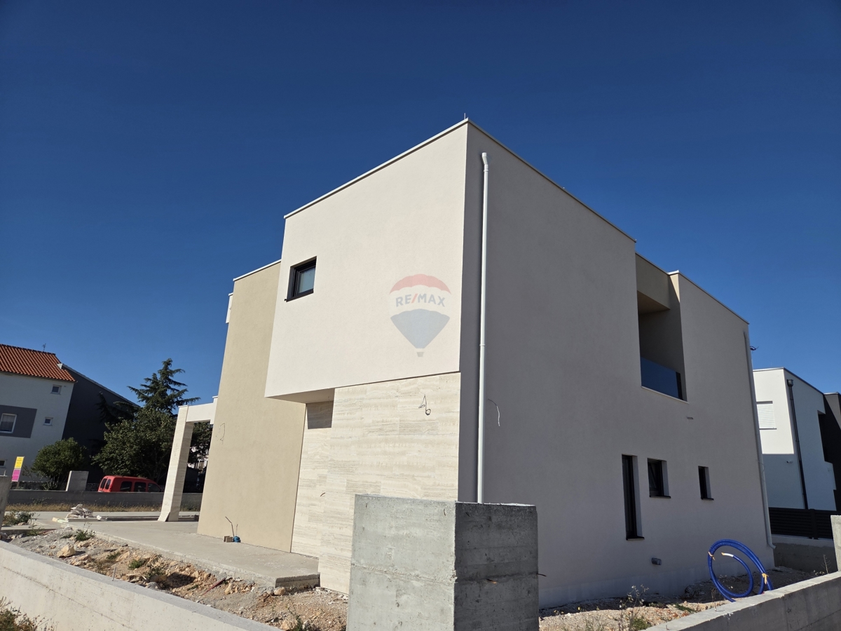 Casa Lozovac, Šibenik - Okolica, 238m2