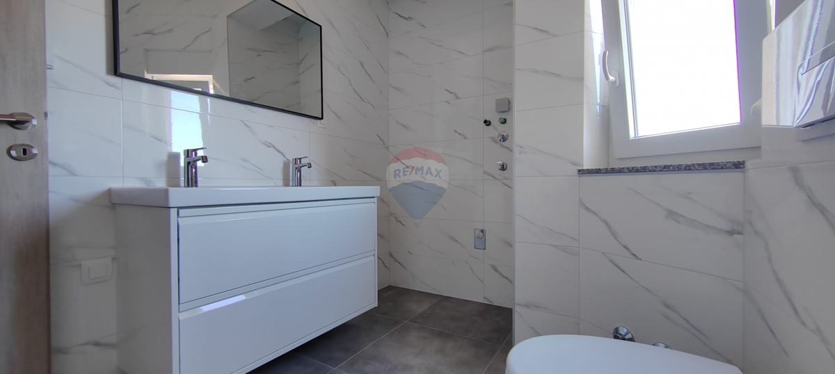 Appartamento Brodarica, Šibenik - Okolica, 85,62m2