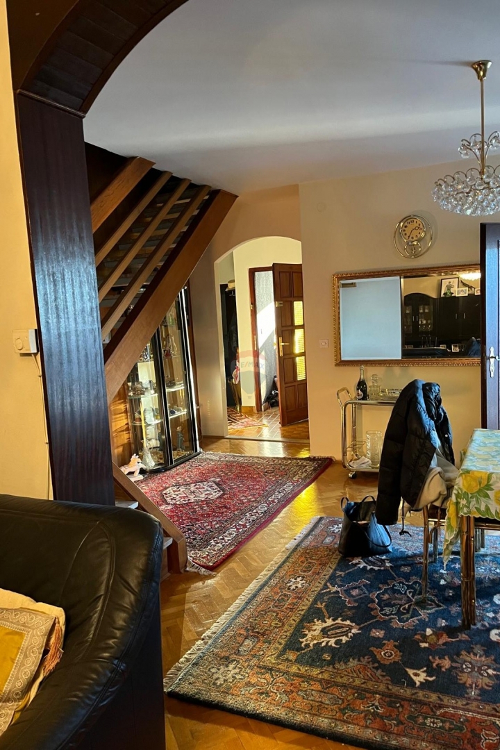 Casa Varoš, Šibenik, 420m2