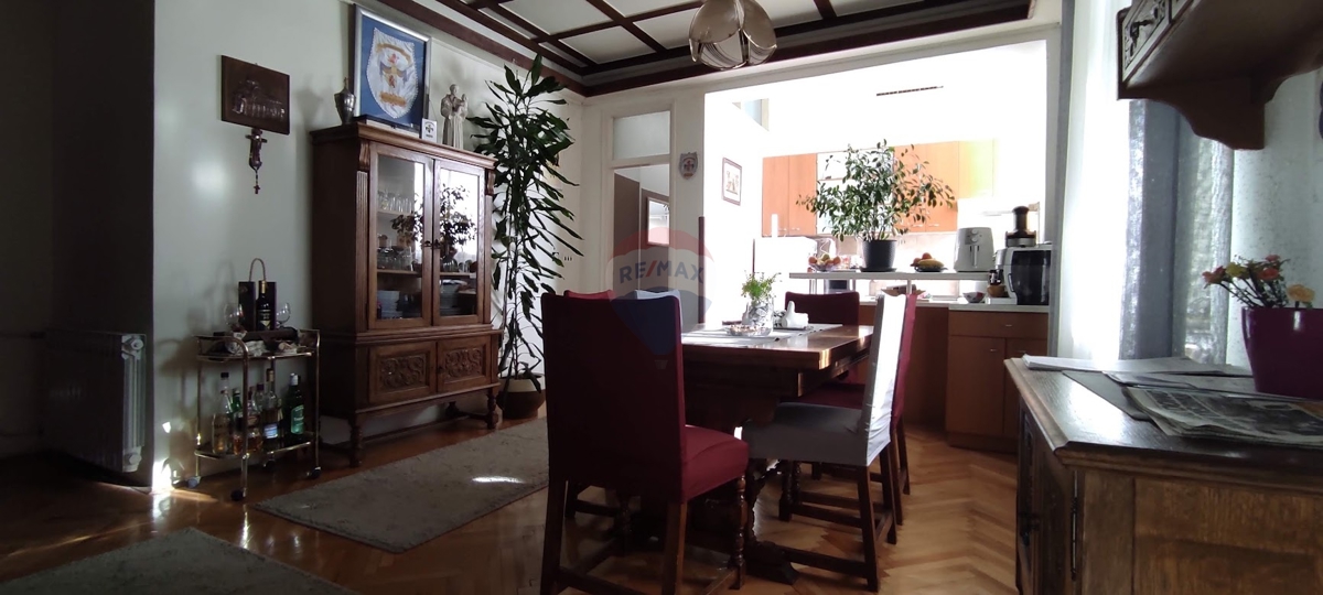 Appartamento Tribunj, 200m2
