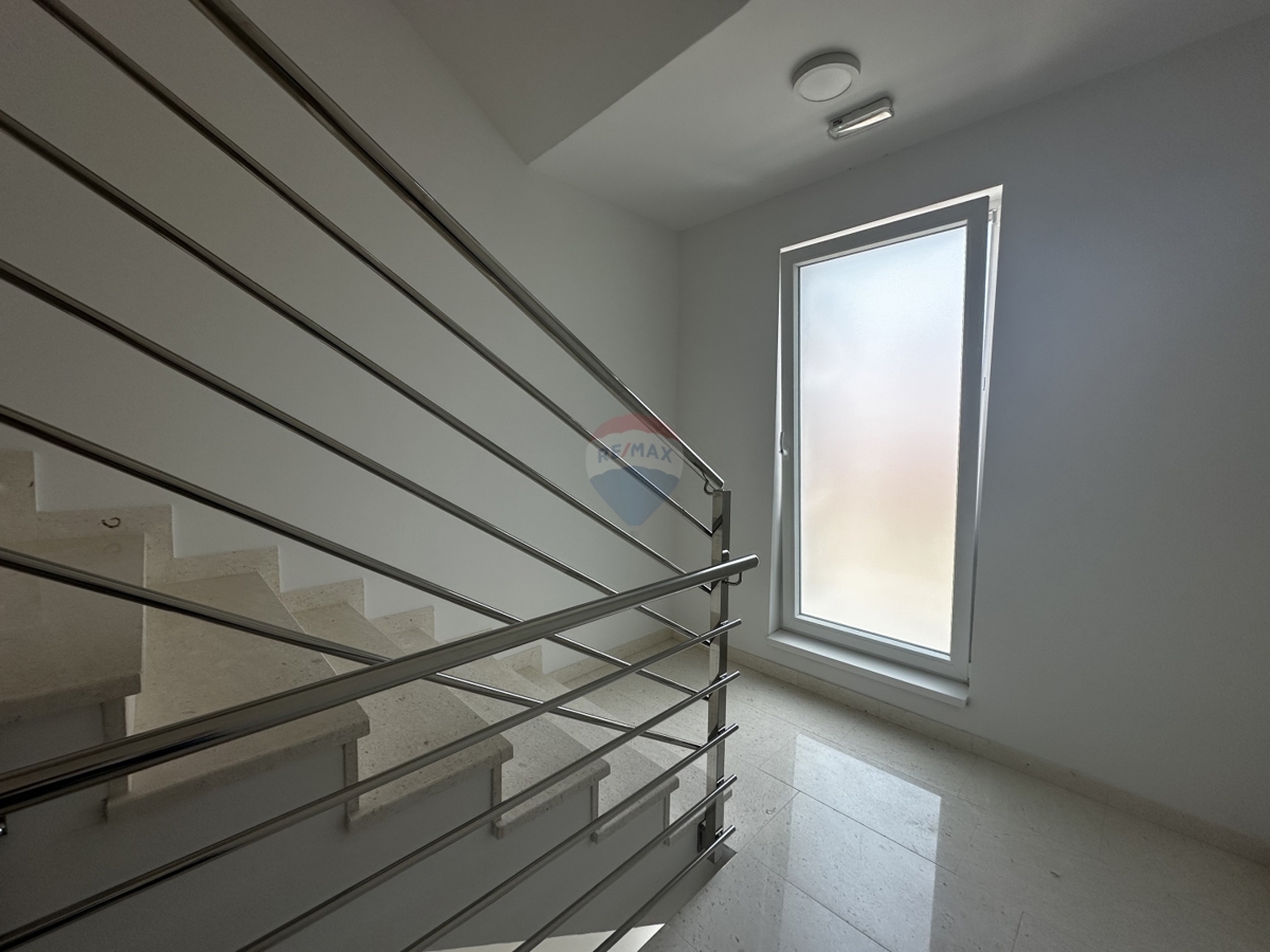 Appartamento Srima, Vodice, 183,74m2