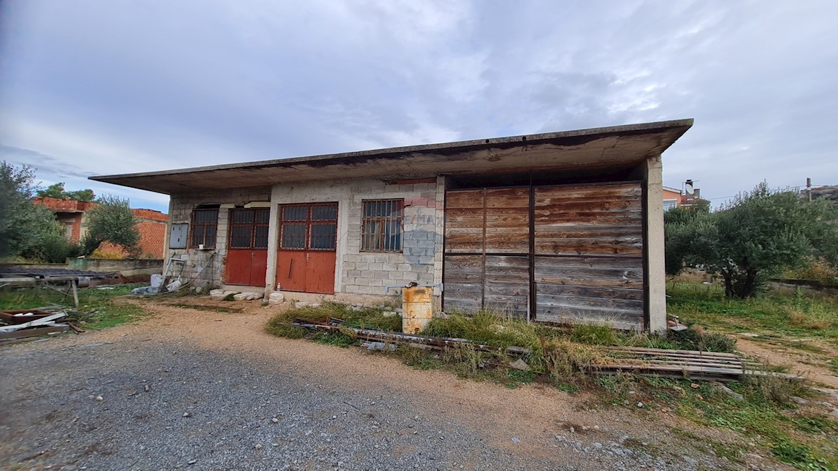 Terreno Njivice, Šibenik, 1.850m2