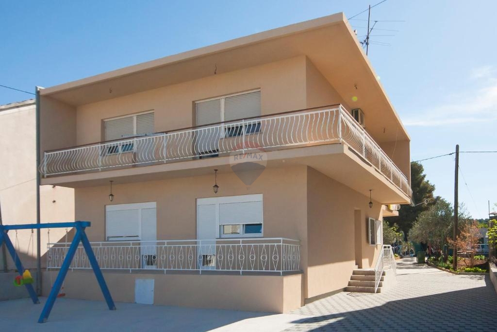 Casa Brodarica, Šibenik - Okolica, 220m2