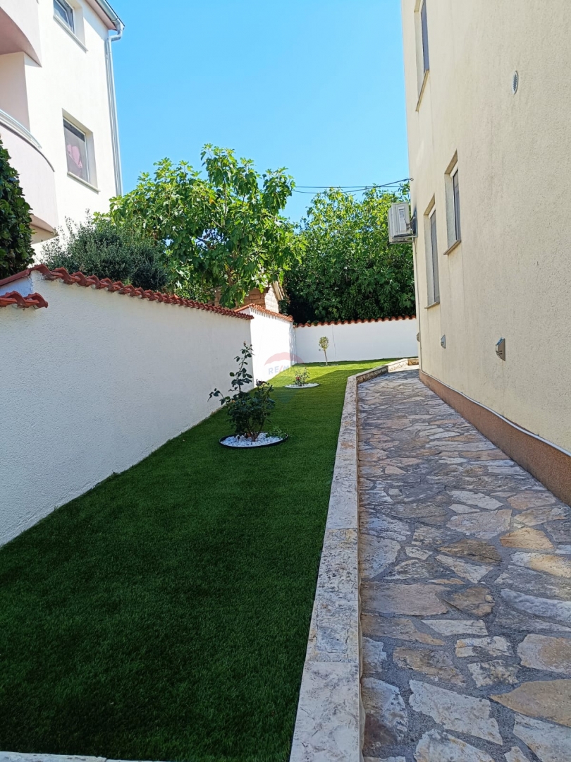 Appartamento Vodice, 81,85m2