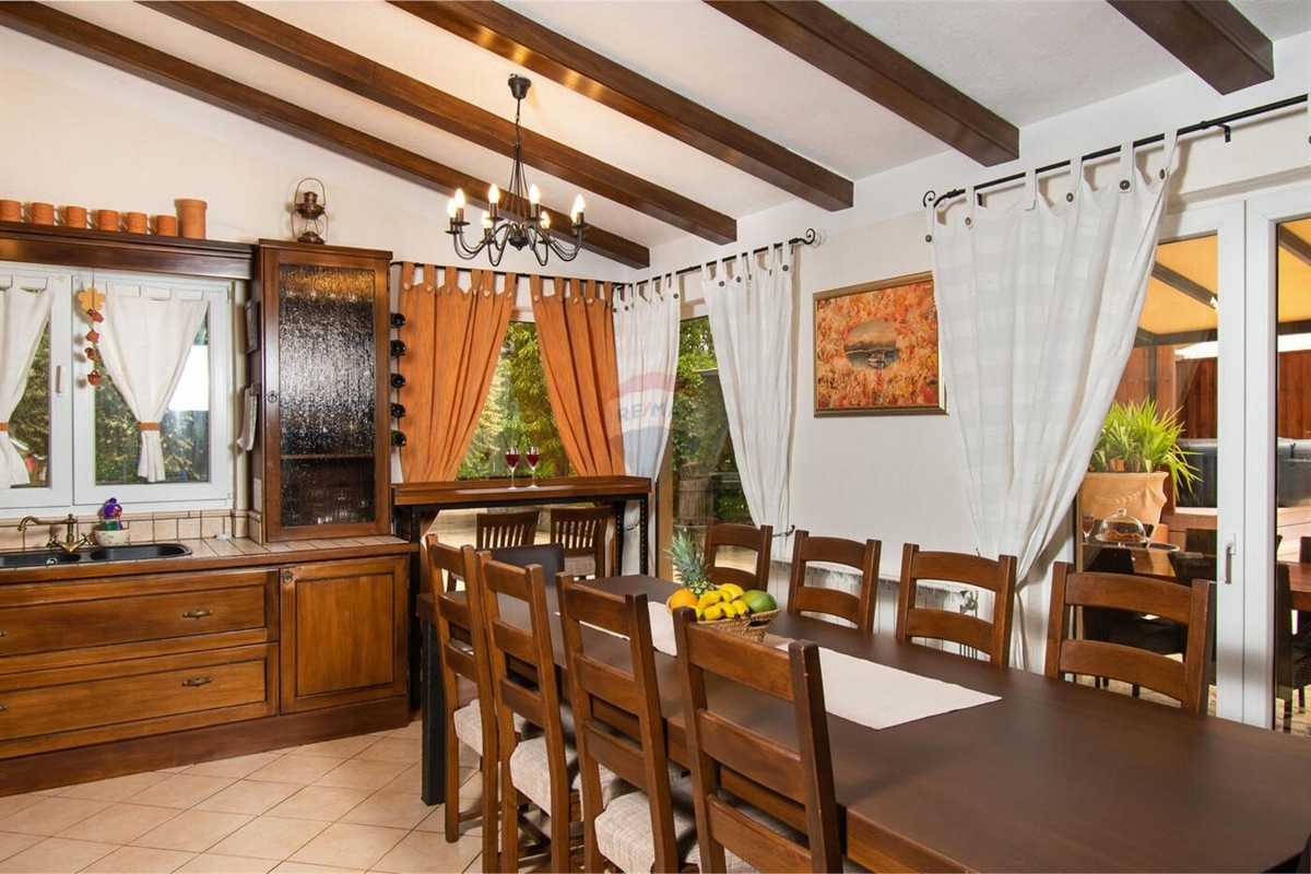 Casa Dubrava Kod Šibenika, Šibenik - Okolica, 369,84m2